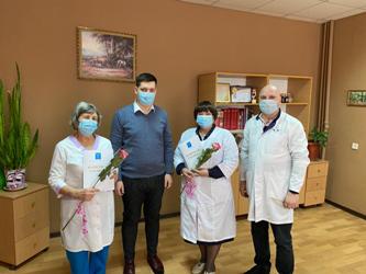Александр Бондаренко наградил Почетными грамотами Саратовской городской Думы медицинских работников 